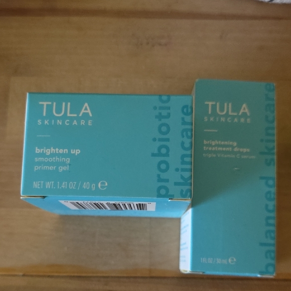 Anti Aging Hydrating Collection in White Basket Bundle - Picture 2 of 9